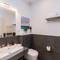 Отель ROOMS4U