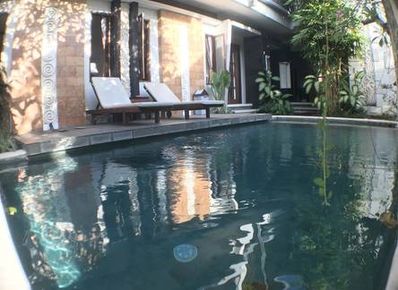Отель Kubu Munggu Homestay