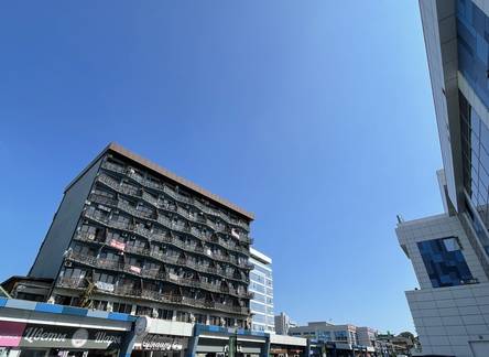 Отель Oplot Apartments City Plaza