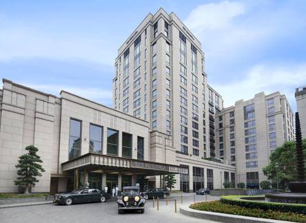 Отель Peninsula Shanghai