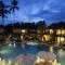 Отель Grand Whiz Hotel Nusa Dua