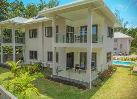 Отель Palm Holiday Apartments