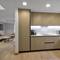 Отель Residence Inn by Marriott Sheikh Zayed Road, Dubai
