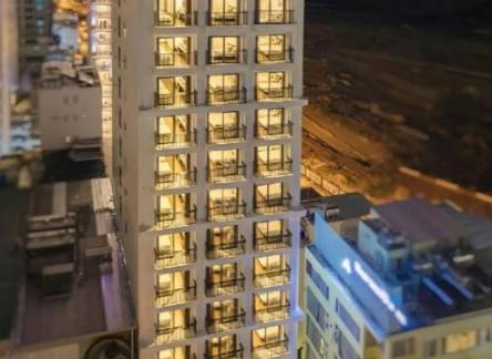 Отель Meriton Hotel Nha Trang