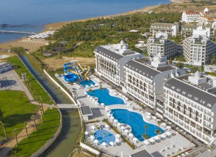 Отель Diamond De Luxe Hotel & Spa
