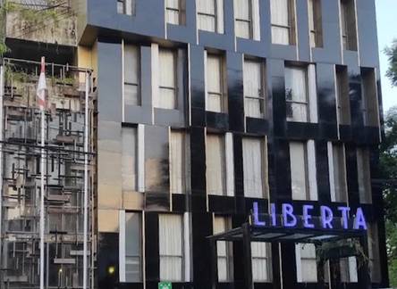 Отель Liberta Hotel Jimbaran