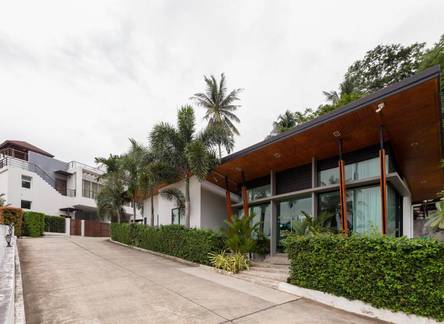 Отель Splendid Sea View Resort