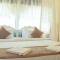 Отель Hibis Hotels and Resorts