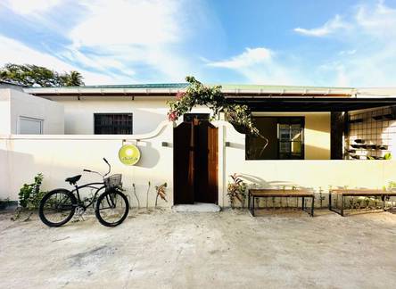 Отель The Bilimbi Guesthouse & Inn