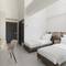 Отель Hotel Delos (Делос)