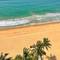 Отель Crystal Sands