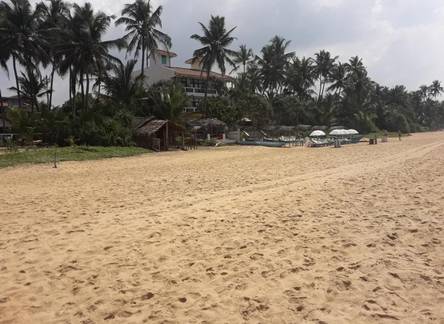 Отель Sea Front Hikkaduwa
