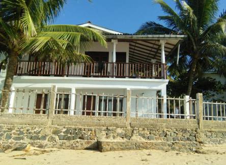 Отель Rock Beach Villa Talpe