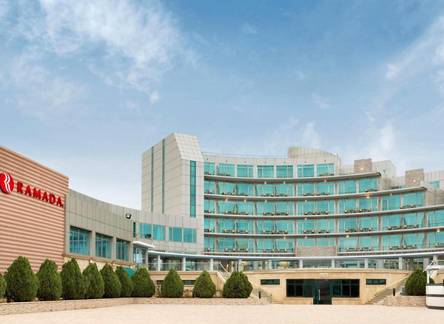 Отель Ramada by Wyndham Baku