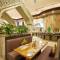 Отель Sharq Village & Spa, a Ritz-Carlton Hotel