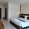 Отель NJ Patong Hotel