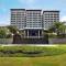 Отель Jinghai Hotel & Resort