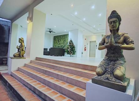 Отель Harmony Patong Hotel
