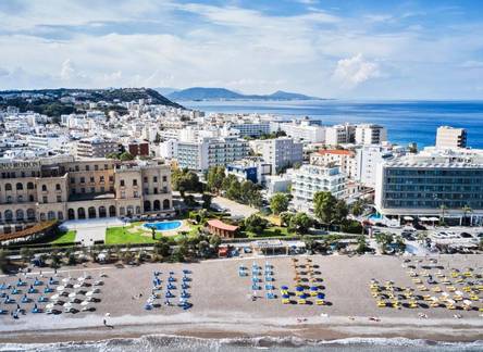 Отель AquaMare Smartline City & Beach Hotel
