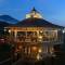 Отель Munduk Heaven Luxury Villas