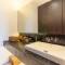 Отель Monolocale Resort Seminyak by Ini VIE Hospitality