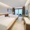 Отель Holiday Inn & Suites Sanya Yalong Bay, an IHG Hotel