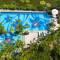 Отель Holiday Inn & Suites Sanya Yalong Bay, an IHG Hotel