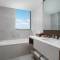 Отель Ascott Dadonghai Bay Sanya