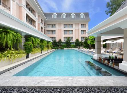 Отель The Beverly Hotel Pattaya