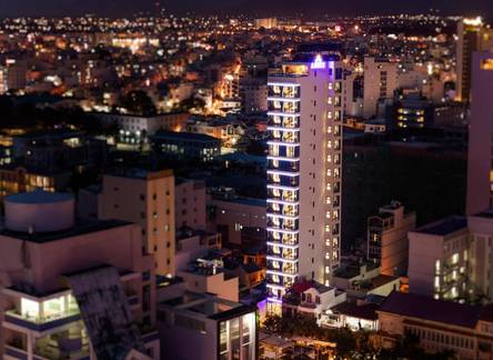 Отель Amber Hotel