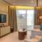 Отель Grand Swiss-Belhotel Waterfront Seef
