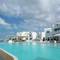 Отель Anantara Santorini Abu Dhabi Retreat