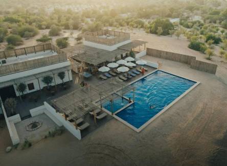 Отель Bab Al Nojoum - Al Mugheirah Resort