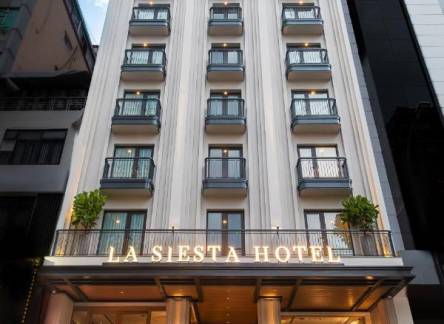 Отель La Siesta Premium Saigon Central
