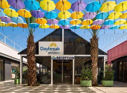 Отель Days Inn by Wyndham Alanya