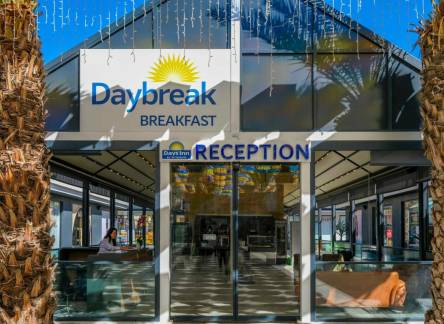 Отель Days Inn by Wyndham Alanya
