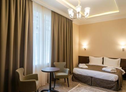 Отель Royal Plus Hotel