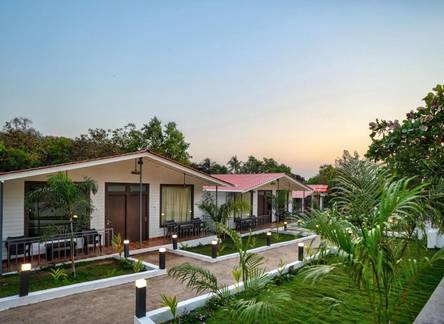 Отель Amore Serenity Resort