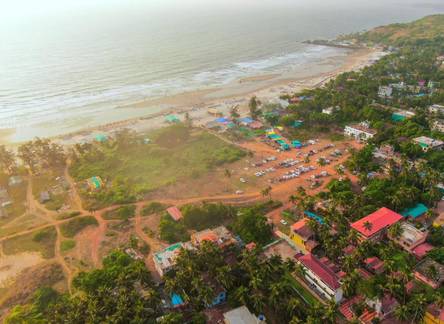 Отель Mariners Bay Beach Resort