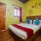 Отель Mariners Bay Beach Resort