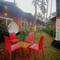 Отель Mariners Bay Beach Resort