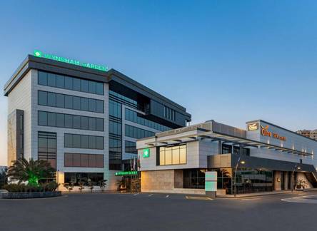 Отель Wyndham Garden Baku