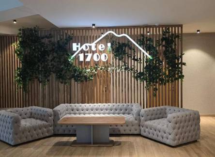 Отель Hotel 1700