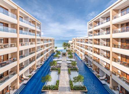 Отель Henann Premier Coast Resort
