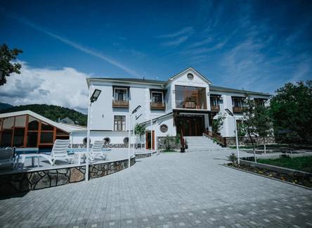 Отель Lakeside Hotel & Spa