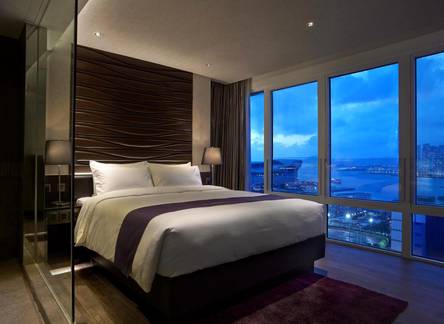 Отель Crafa Harbour Hotel