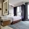 Отель Hilton Garden Inn Hong Kong Mongkok