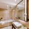Отель Fraser Suites Dalian