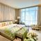 Отель Somerset Grand Central Dalian