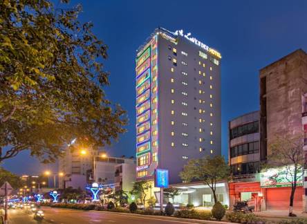 Отель Lavender Riverside Hotel